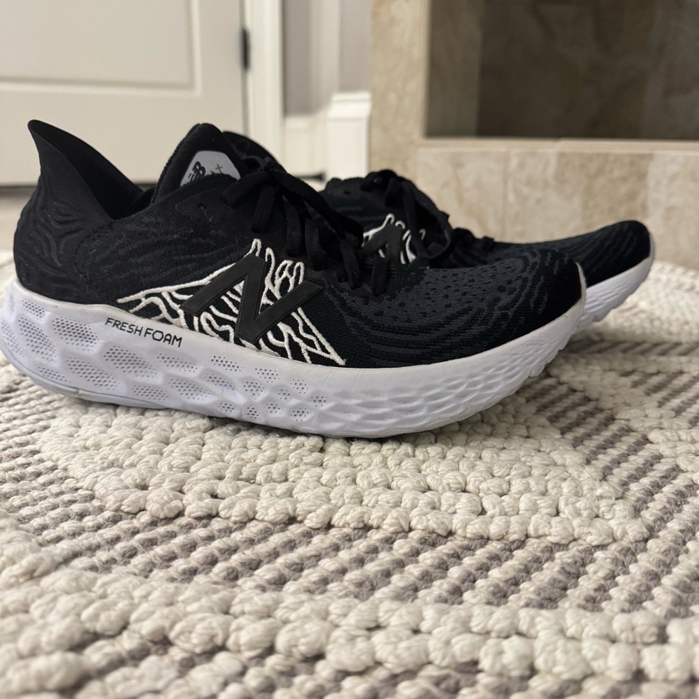 New Balance Fresh Foam Black Sneakers